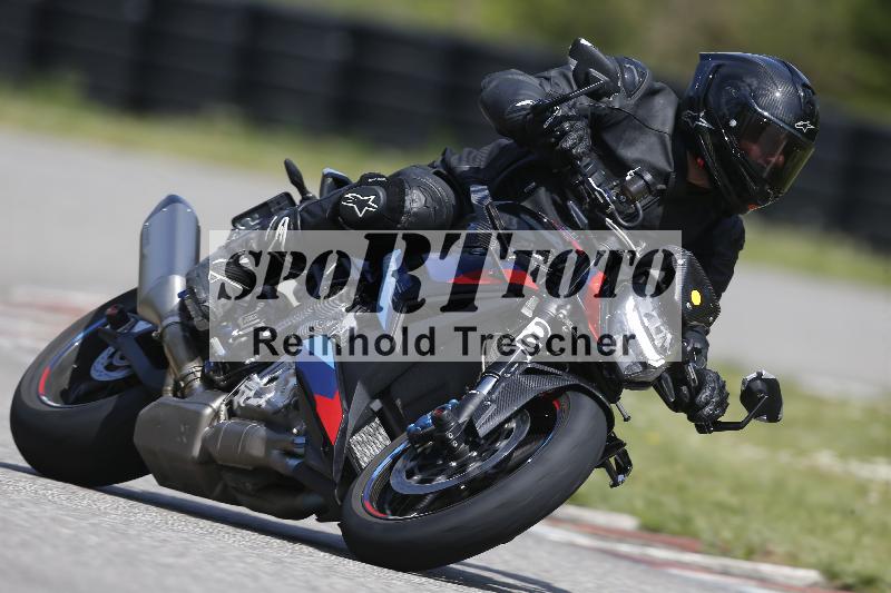 Archiv-2025/09 22.04.2025 Cornu Master School ADR/rot-rouge/35